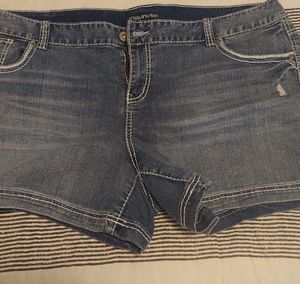 Maurice's Jean shorts
